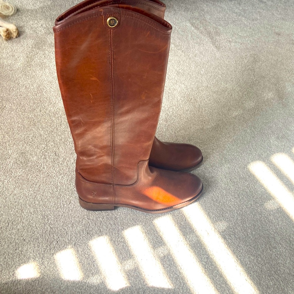 Frye Melissa button